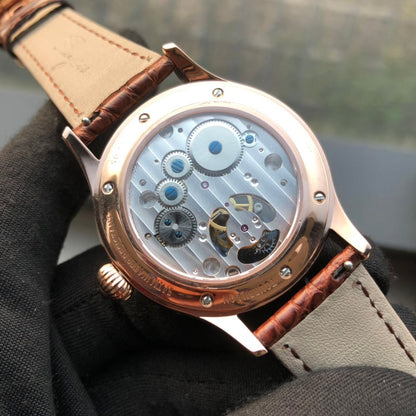 Tourbillon Master SU8001GW